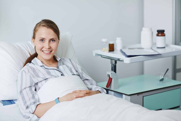 Quelles sont les clés pour optimiser la récupération après un triathlon chez les femmes?